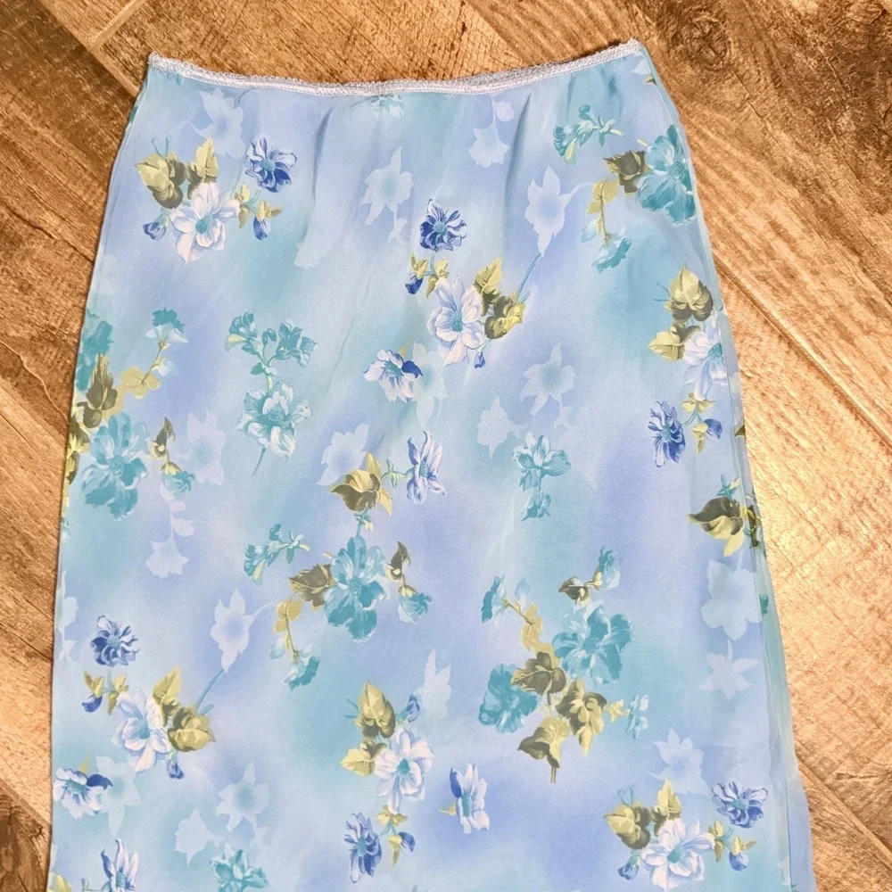 Jonathan Martin Studio Womens 90s Floral Lettuce-Hem Mesh Midi Skirt, Blue,M